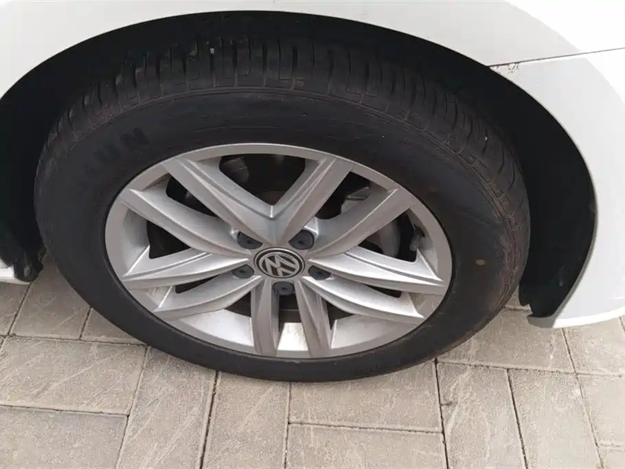 Volkswagen Golf 2018 1.6L Automatic Comfort фото 6