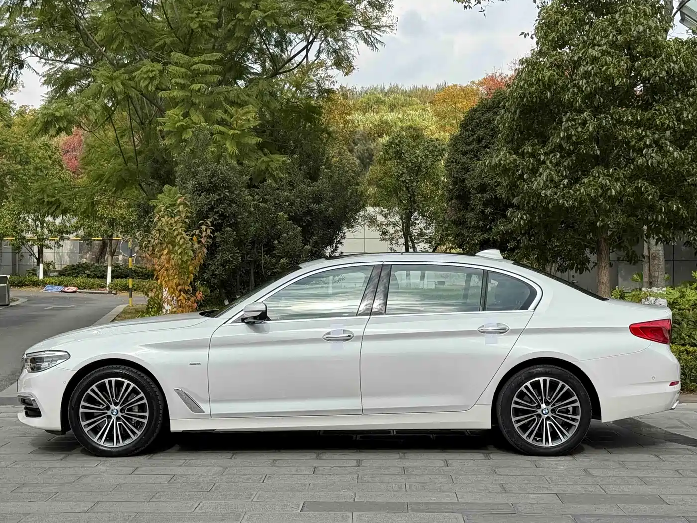 BMW 5 Series 2018 Facelift 530Li Exclusive Luxury Package фото 26