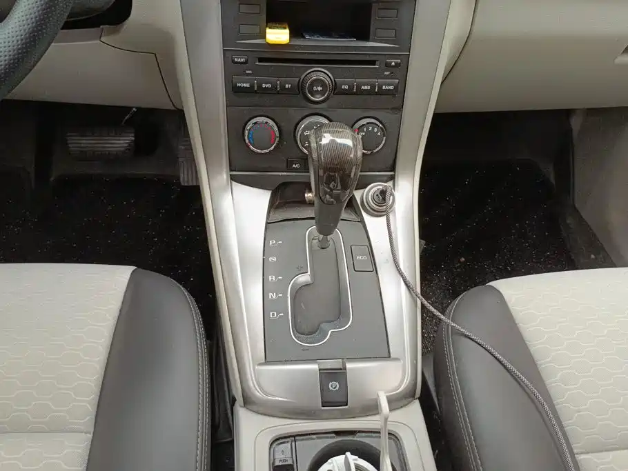 Chevrolet Captiva 2017 2015 2.4L 2WD Urban Edition 5-seater