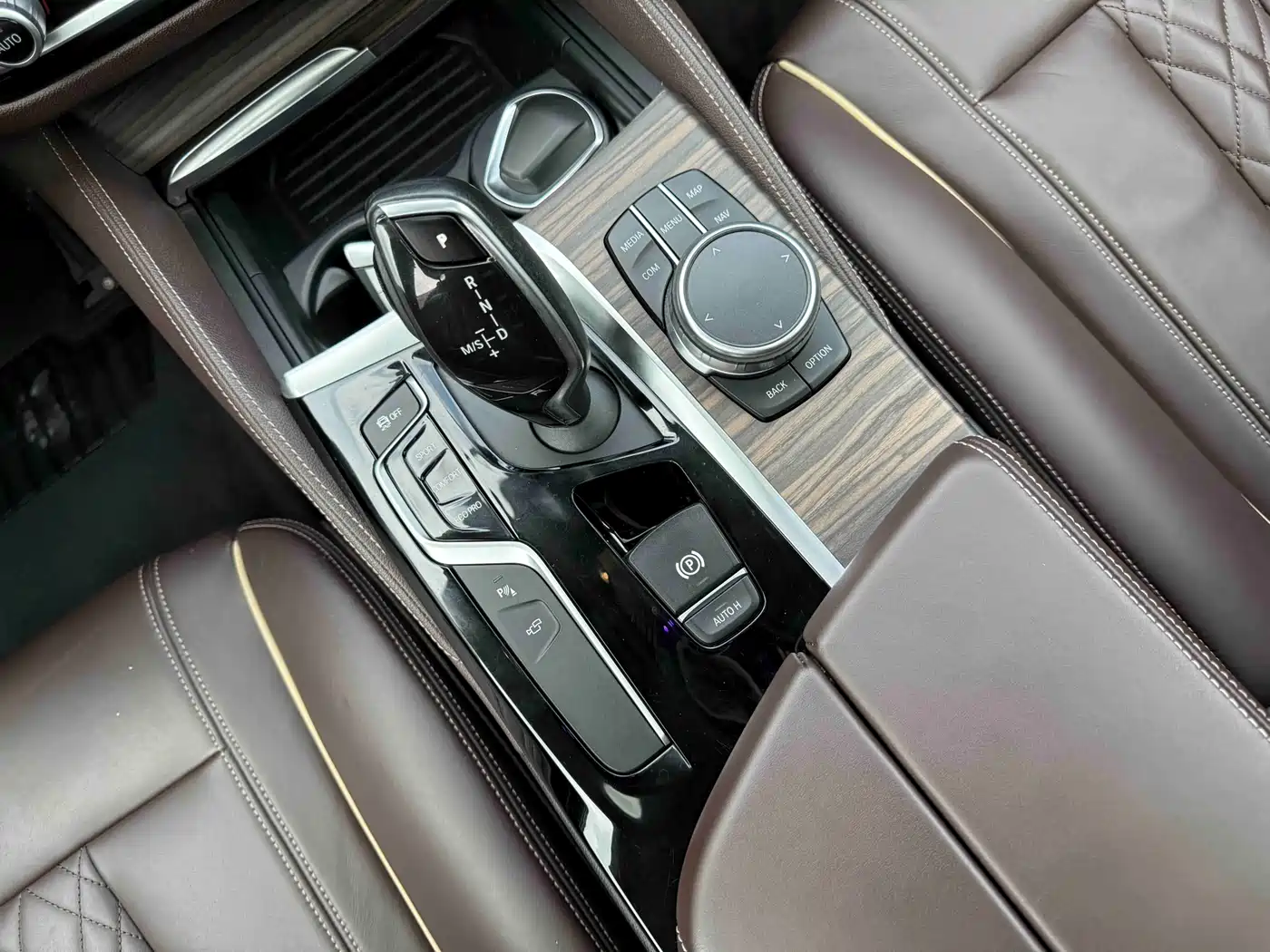 BMW 5 Series 2018 Facelift 530Li Exclusive Luxury Package фото 12