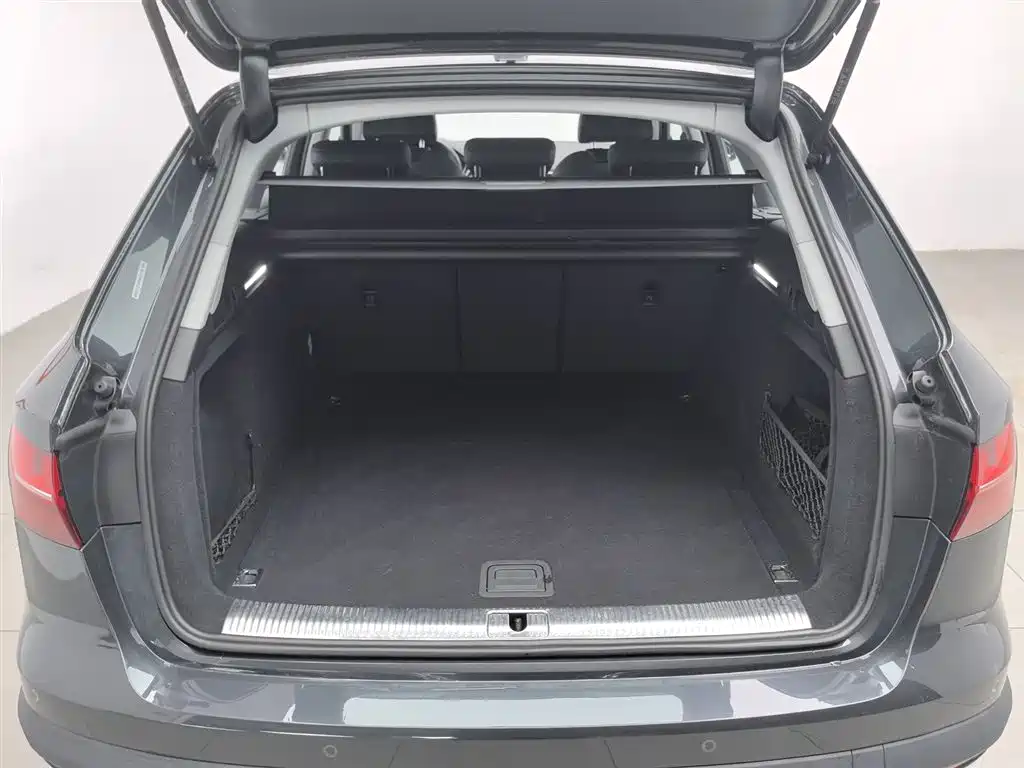 Audi A4 (Import) 2022 2022 allroad quattro