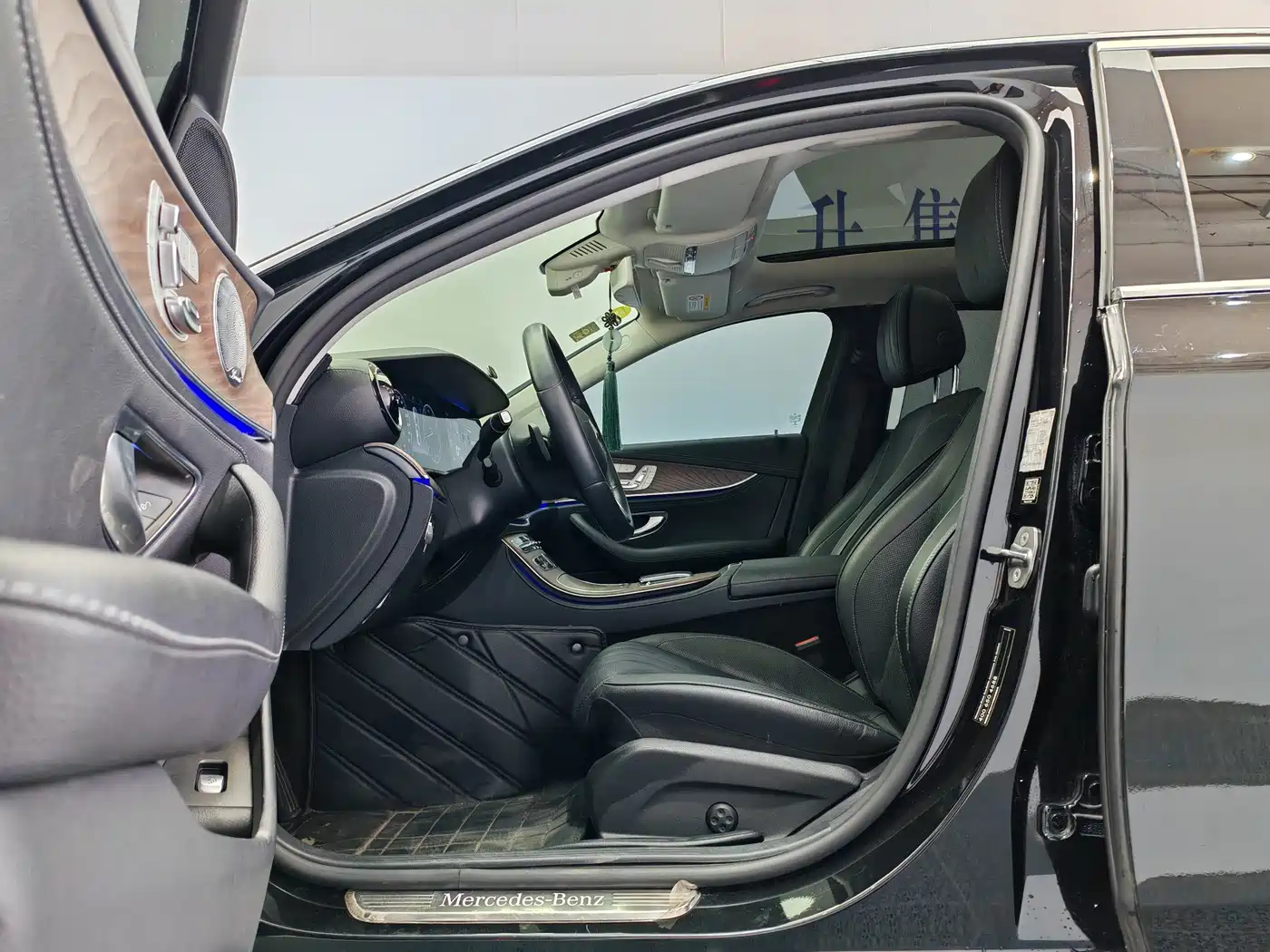 Mercedes-Benz E-Class 2020 Facelift E 300 L Exclusive фото 11
