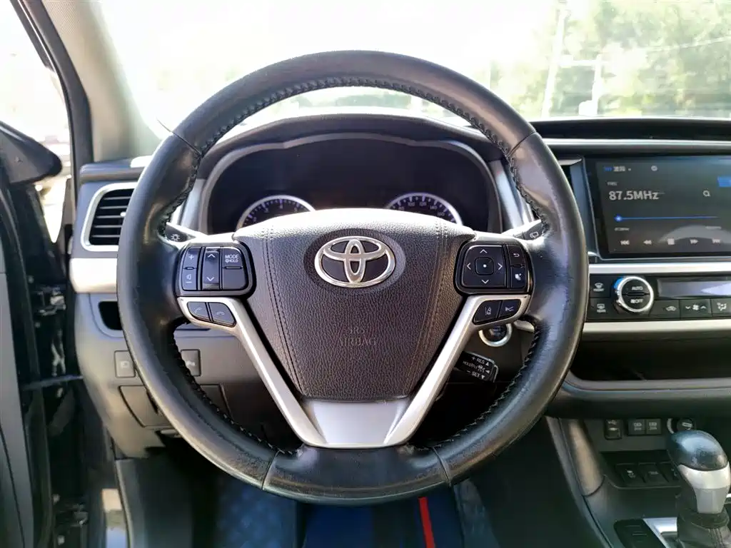 Toyota Highlander 2018 2.0T 4WD Premium 7-seater (China V) фото 12