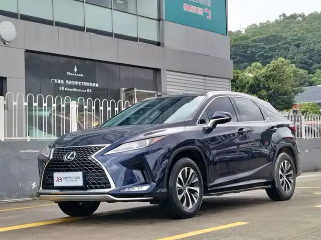 Lexus RX 2021