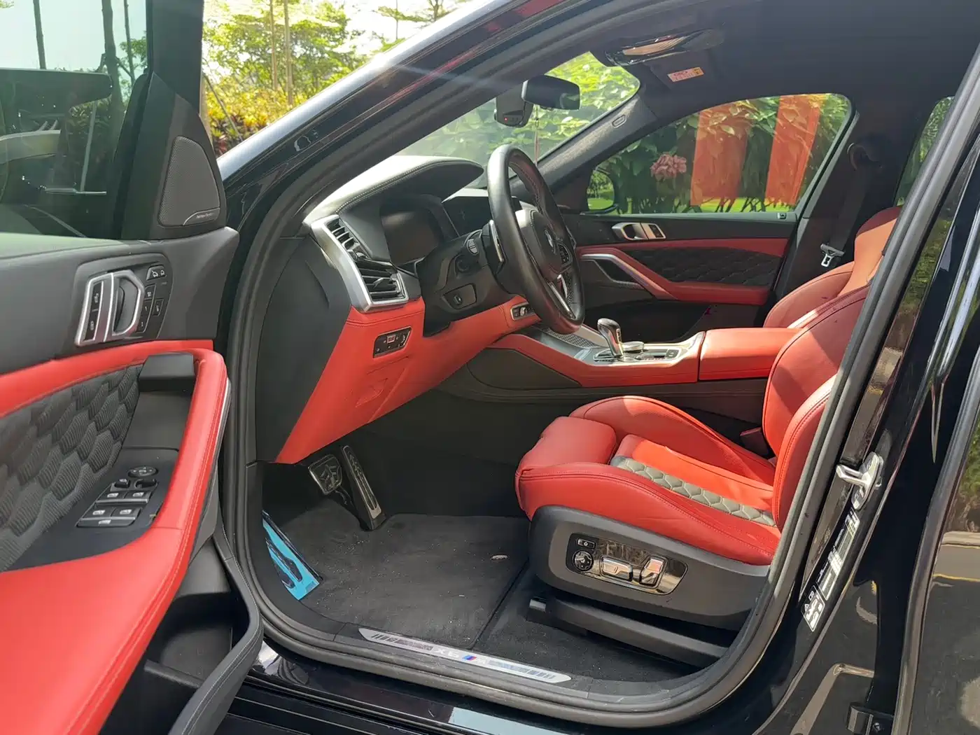 BMW X6 M 2022 2022 X6 M