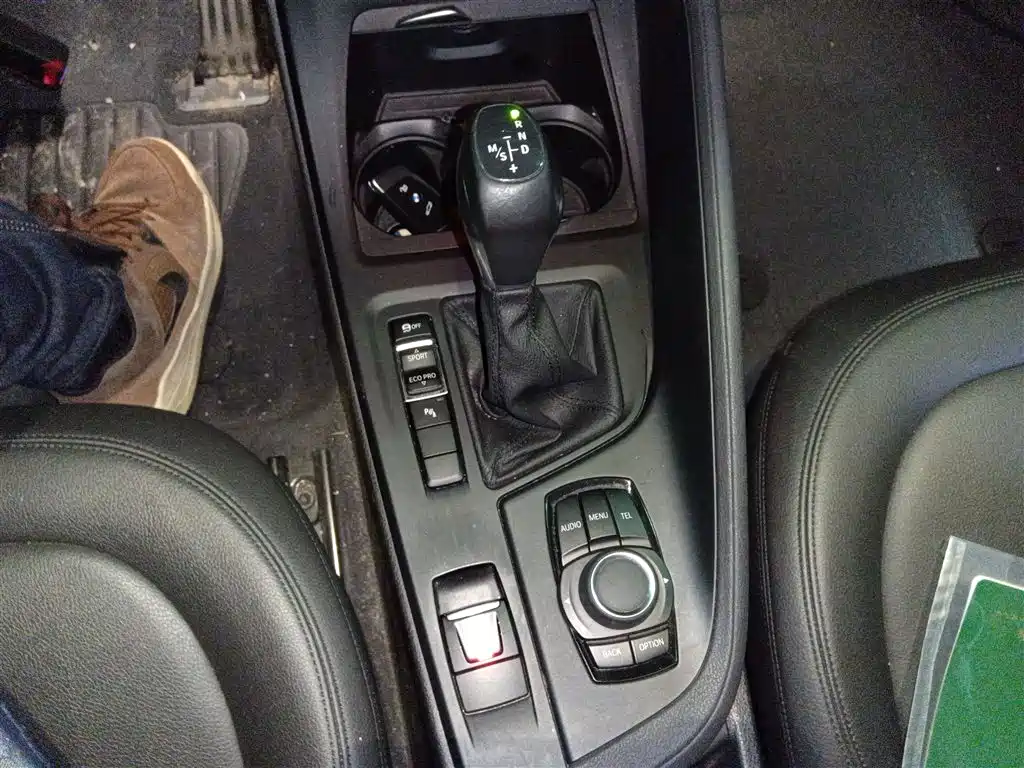 BMW X1 2016 sDrive18Li Premium Model фото 14