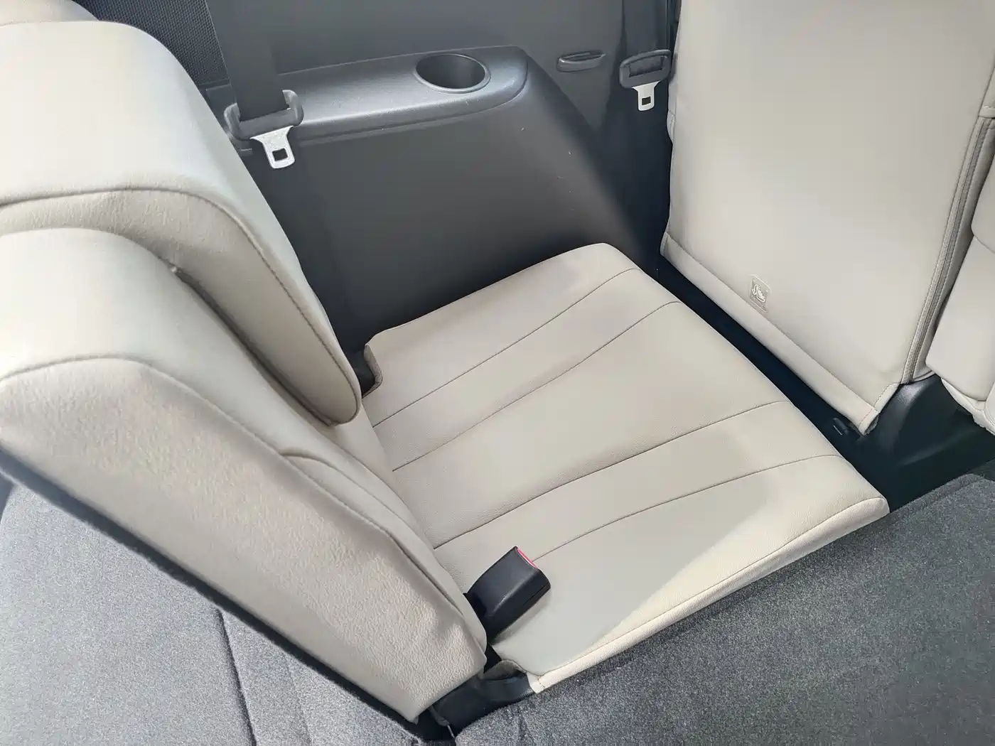 Mazda Mazda5 2013 2.0L Automatic Luxury фото 19
