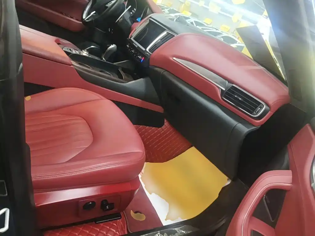 صورة 25 - Maserati Levante