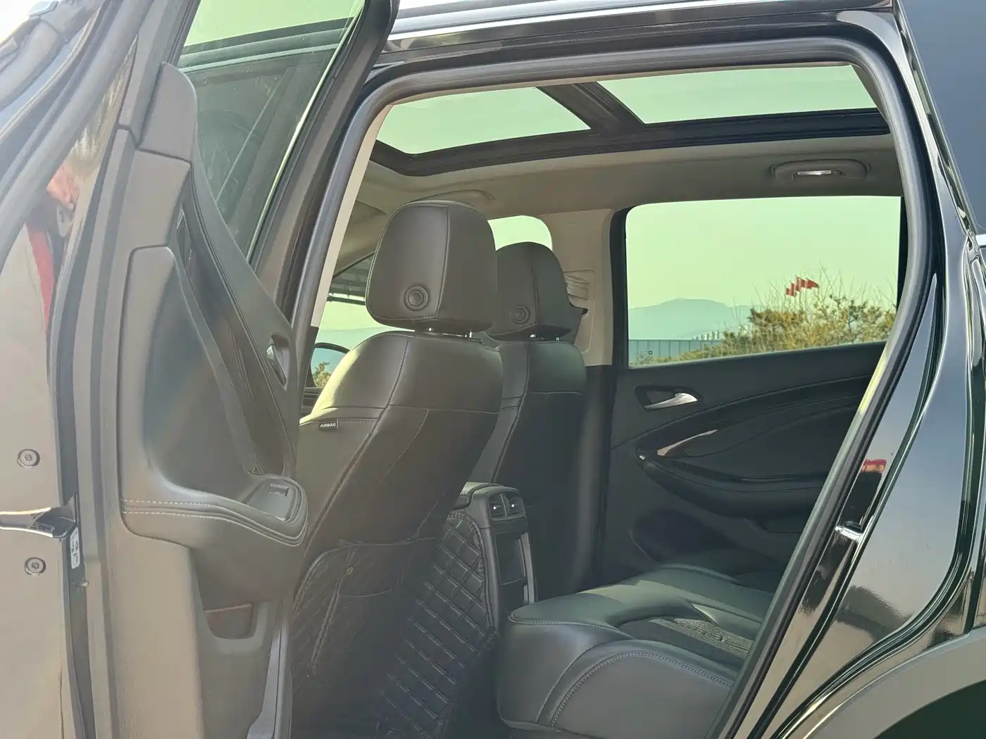 Buick Envision Plus 2020 20T FWD Leading фото 12