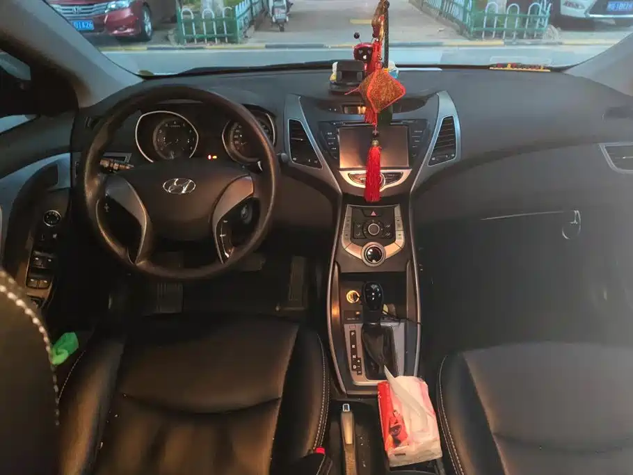 Hyundai Langdong 2015 2015 1.6L Auto Trend