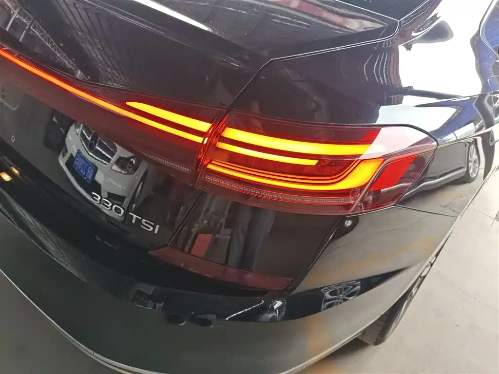 Volkswagen Passat 2023 Facelift 330TSI Elite Edition фото 8