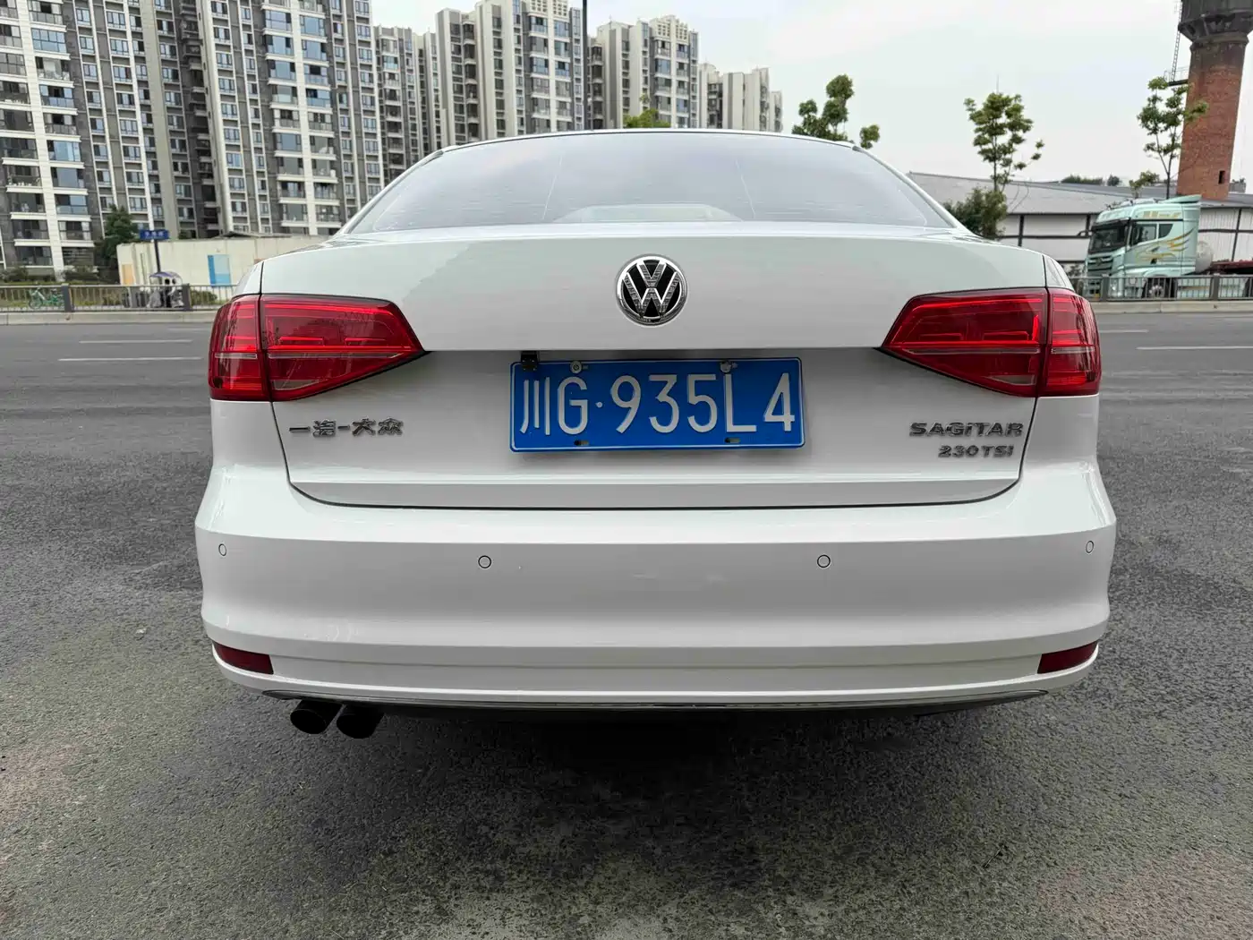 Volkswagen Sagitar 2015 230TSI Automatic Comfort фото 11