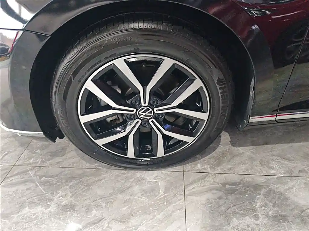 Volkswagen Magotan 2020 330TSI DSG Leading фото 23