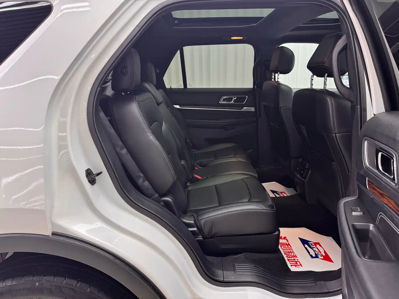 Ford Explorer (Import) 2017 3.5T Elite Edition фото 16