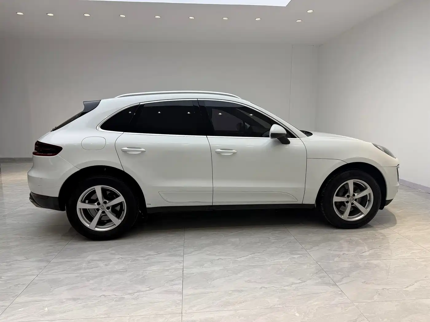 Porsche Macan 2017 Macan 2.0T фото 8