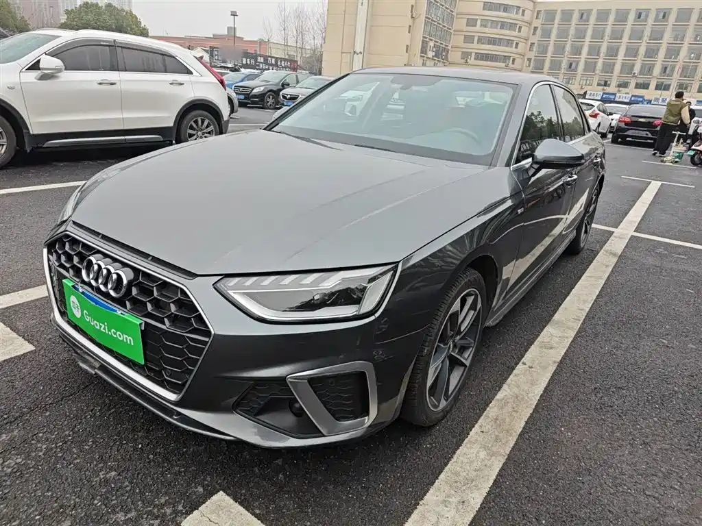 Audi A4L 2020 40 TFSI Fashion Dynamic Edition