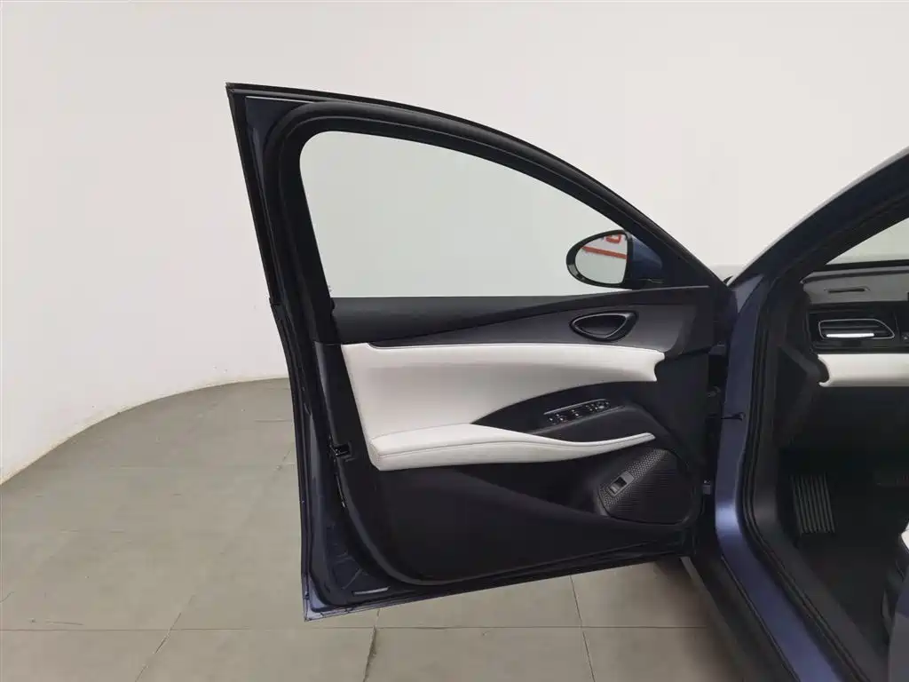 BYD SEAL 06 NEW ENERGY