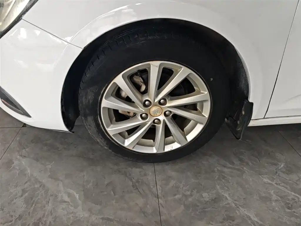 Buick Verano 2018 Sedan 15S Automatic Leading фото 23