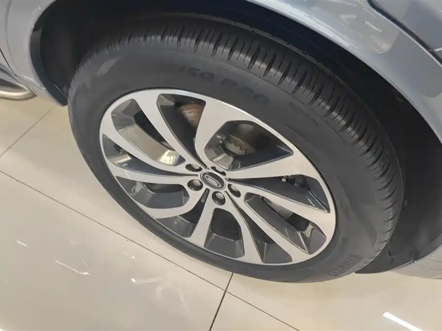 Land Rover Discovery Sport 2022 Model 249PS R-Dynamic SE Performance Tech Edition 5-Seater фото 6