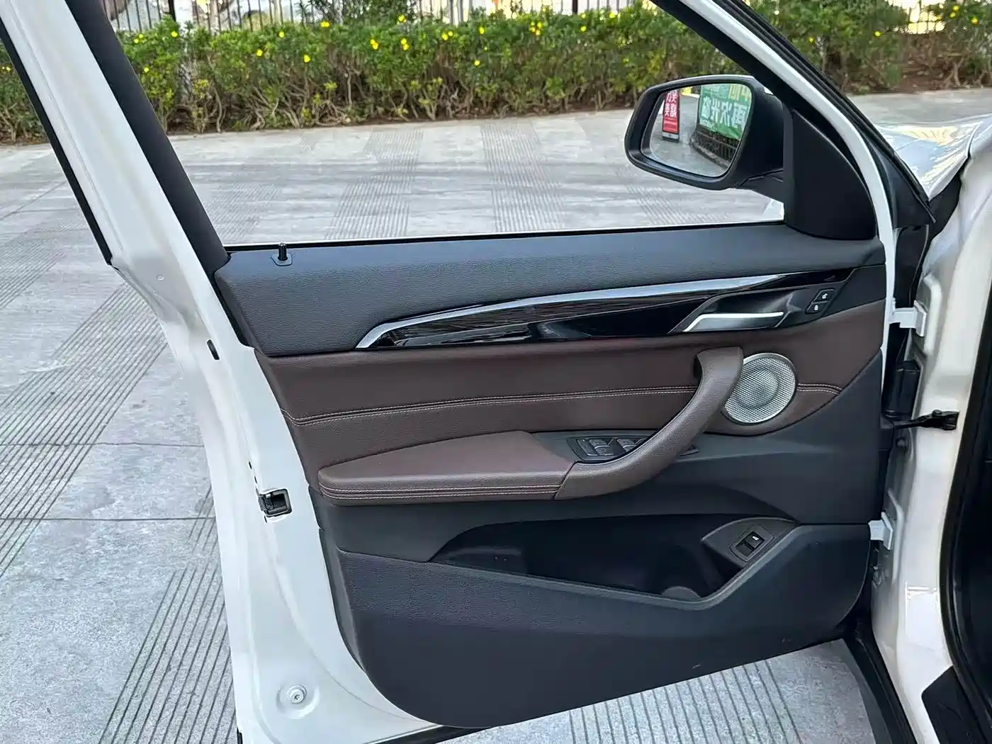 BMW X1 2021 sDrive25Li Leading фото 4