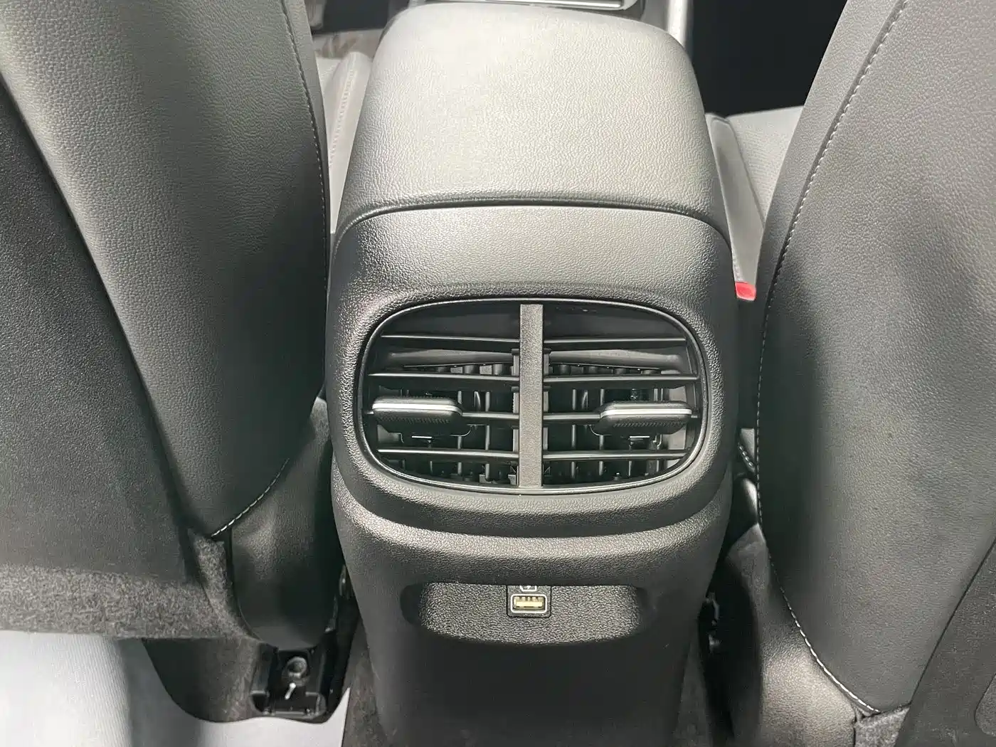 Hyundai Elantra 2022 1.5L CVT GLX Elite Edition фото 20