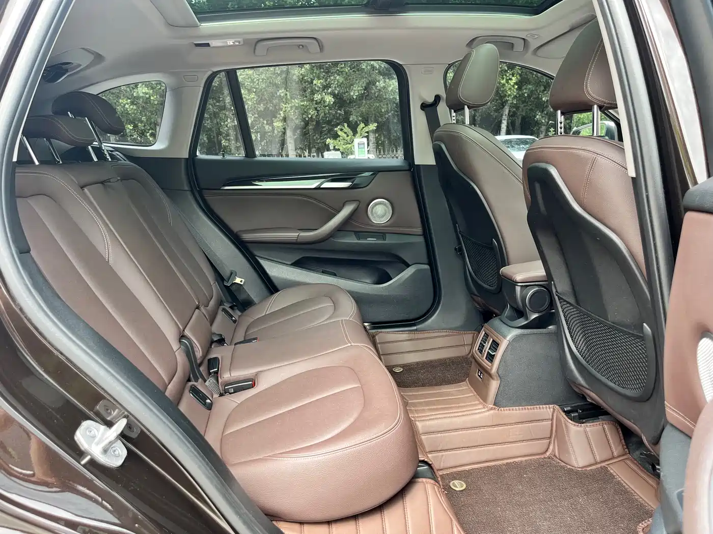 BMW X1 2021 xDrive25Li Exclusive фото 11