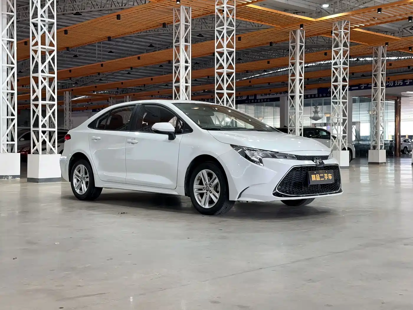 Toyota Levin 2022 185T CVT Luxury Edition фото 6