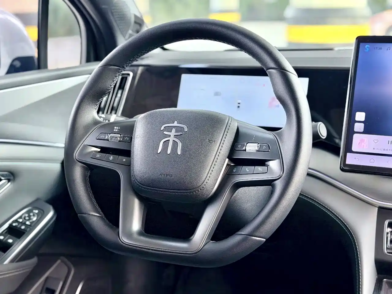 BYD Song L DM-i 2025 Smart Drive Edition 112km Surpassing фото 7