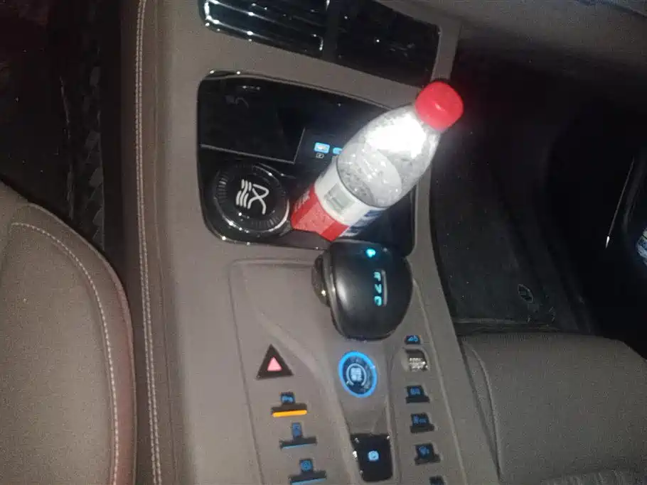 BYD Han 2025 DM-i Smart Driving Edition 125KM Comfort фото 16