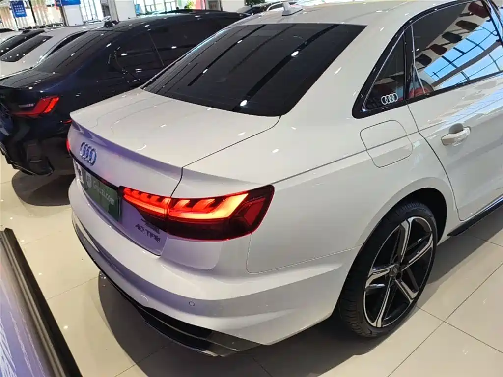 Audi A4L 2024 40 TFSI Luxury Dynamic фото 7