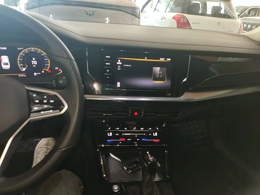 Volkswagen Passat 2023 Facelift 330TSI Elite Edition фото 13