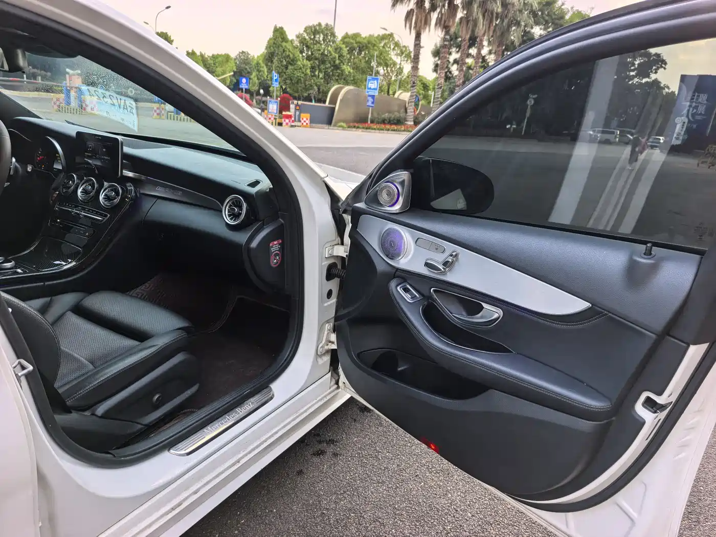 Mercedes-Benz C-Class 2015 C 200 Sport Edition 4MATIC фото 9