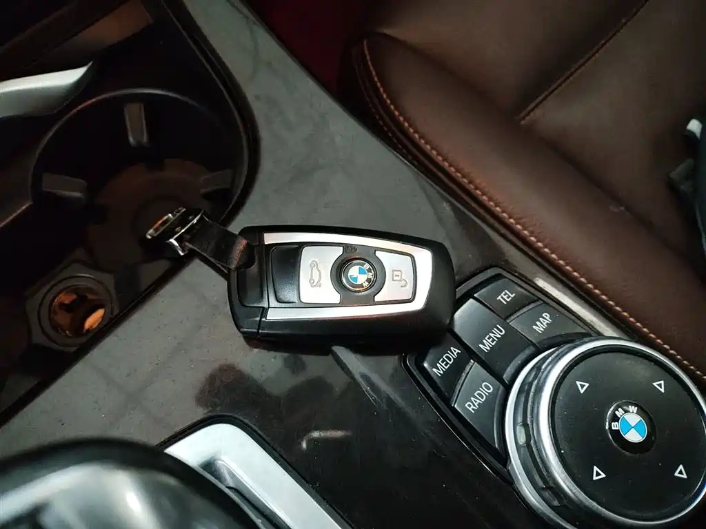 BMW X3 (Import) 2014 xDrive20i X Design Package фото 17
