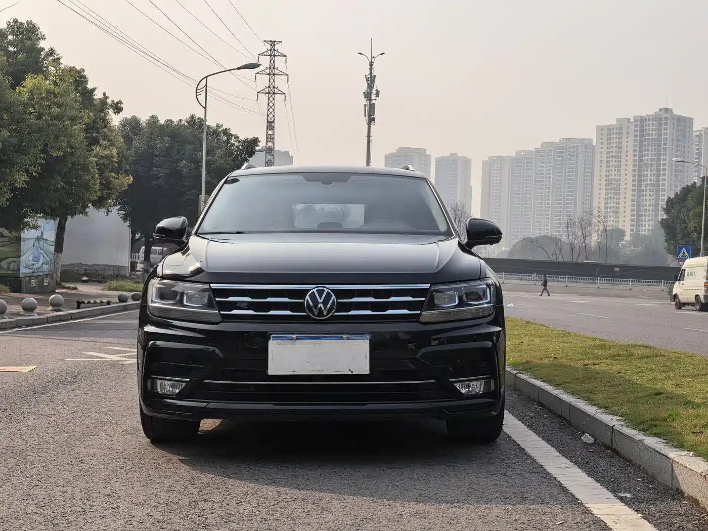 Volkswagen Tiguan L 2021 330TSI Automatic 2WD R-Line Premium