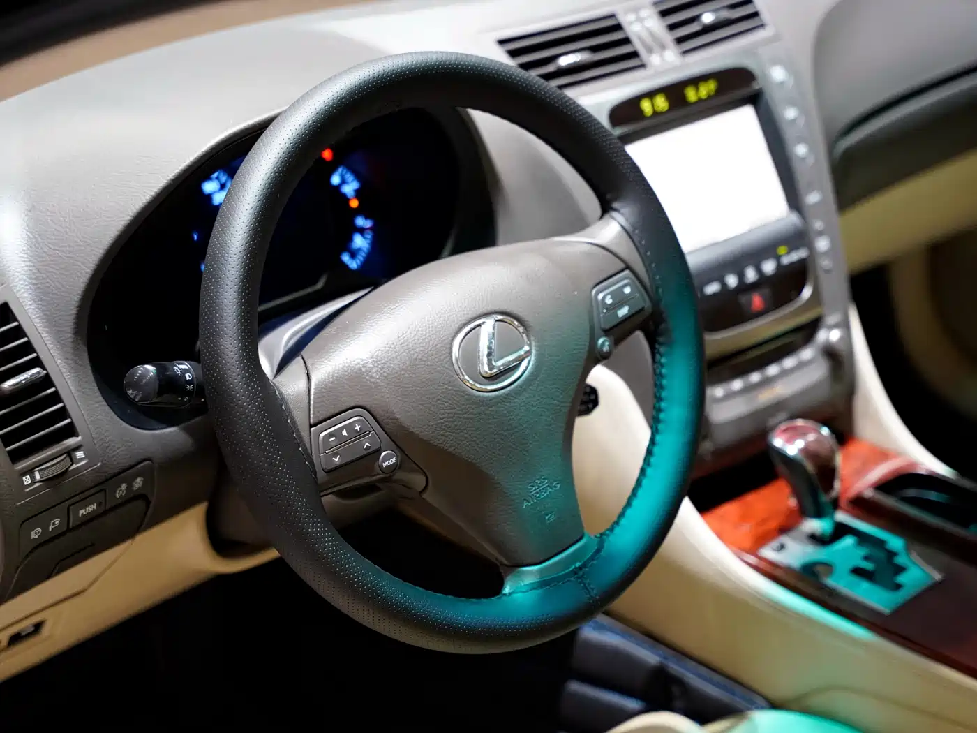 Фото 14 - Lexus GS
