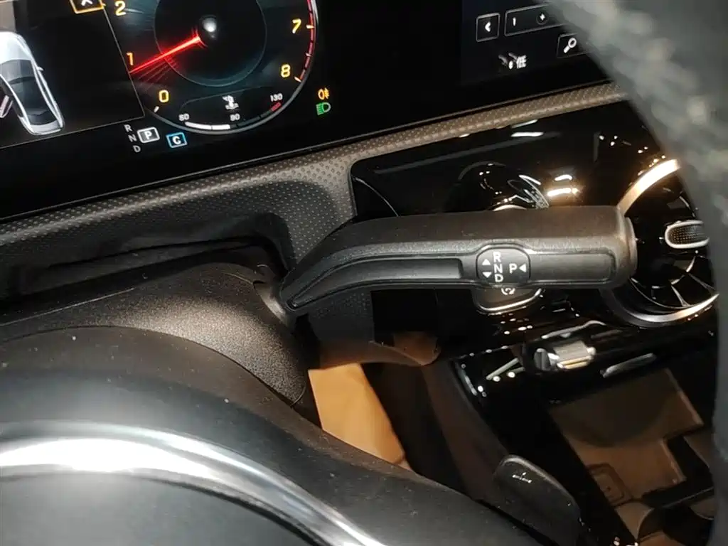Mercedes-Benz A-Class 2020 Facelift A 200 L Sport Sedan Dynamic фото 14