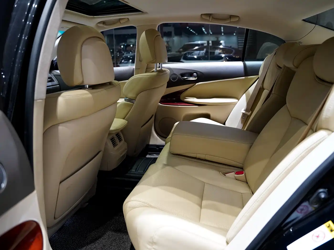 Фото 8 - Lexus GS