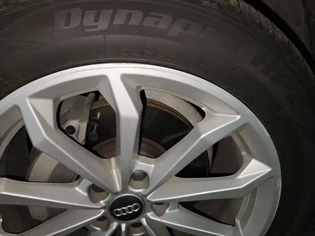 Фото 7 - Audi A6L