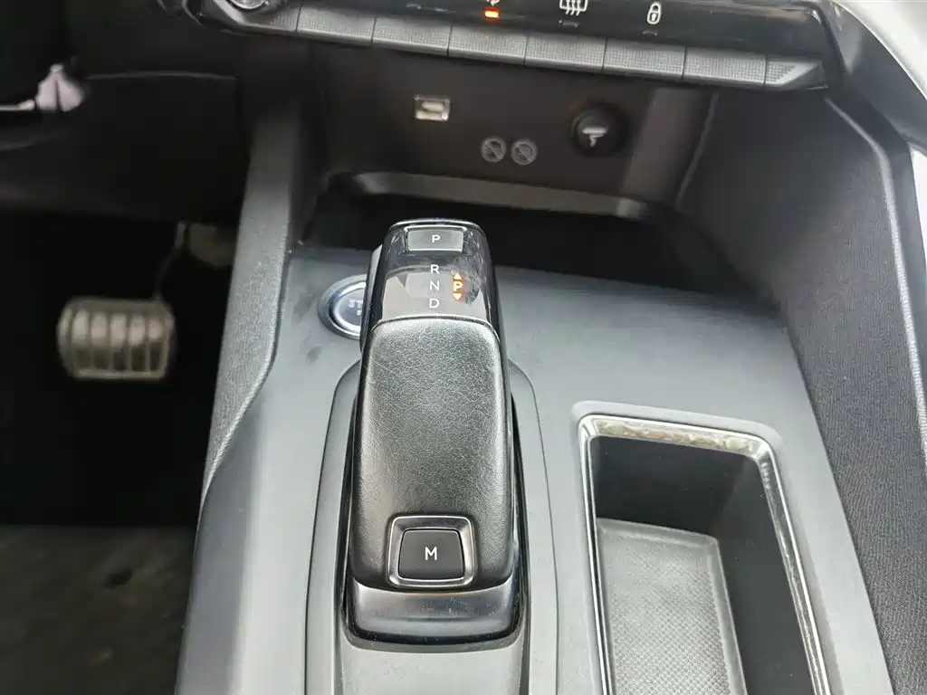 Peugeot 4008 2017 350THP Elite Edition фото 13