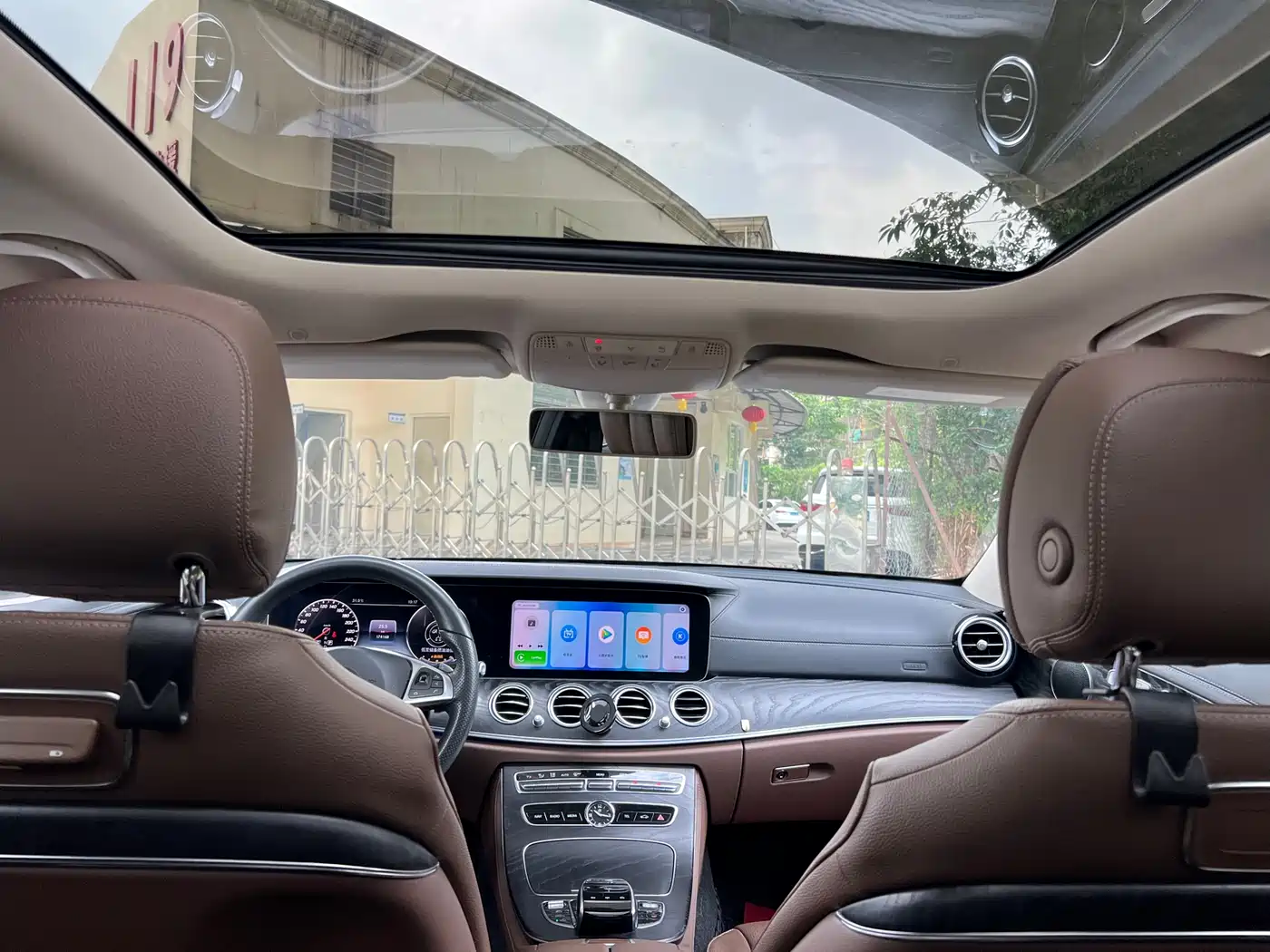 Mercedes-Benz E-Class 2018 E 300 L Sport Fashion фото 19