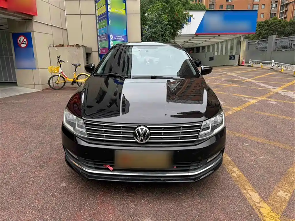 Volkswagen Lavida 2017 230TSI DSG Comfort Edition фото 8