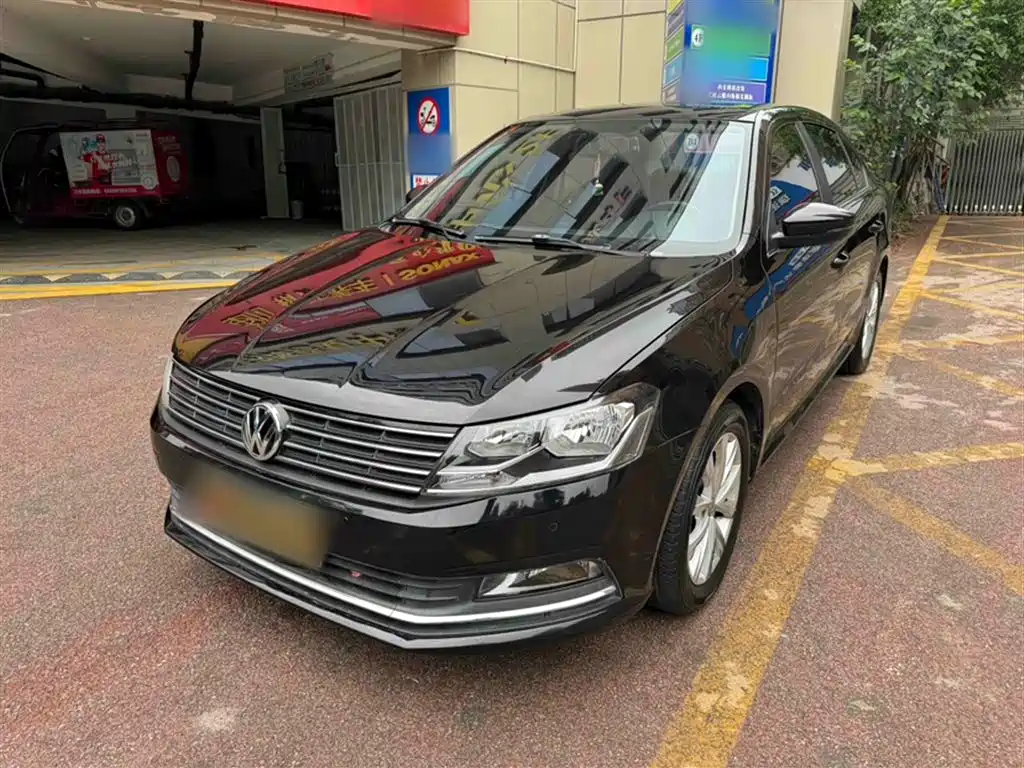 Volkswagen Lavida 2017 230TSI DSG Comfort Edition фото 2