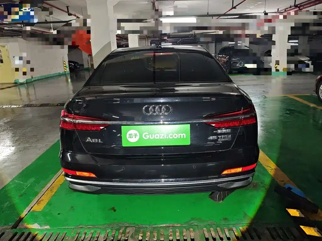 Audi A6L 2025 45 TFSI quattro Premium Sport + Exclusive Package фото 3