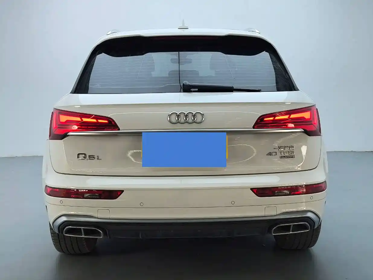 Audi Q5L 2024 Model 40 TFSI Fashion Dynamic фото 3