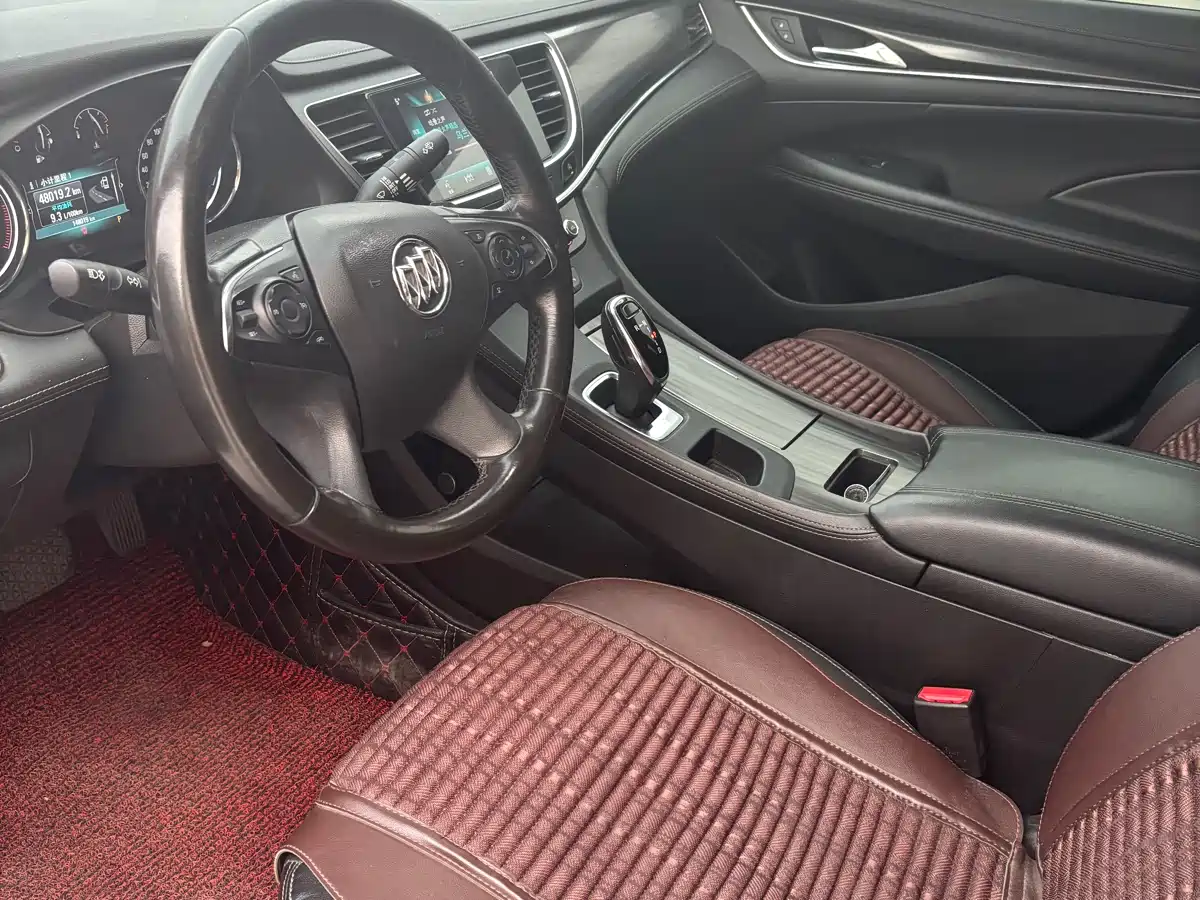 Buick LaCrosse 2018 Model 20T Elite Edition фото 4