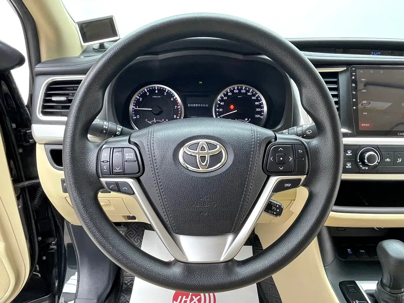 TOYOTA HIGHLANDER