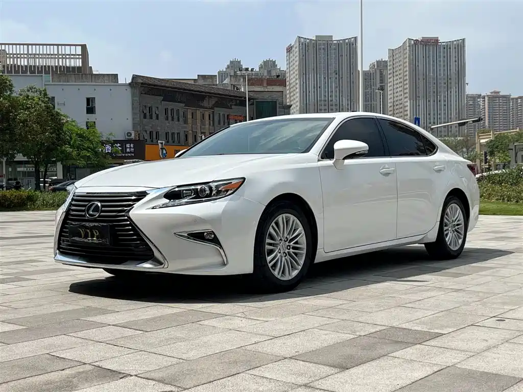 Lexus ES 2015 200 Elite Edition