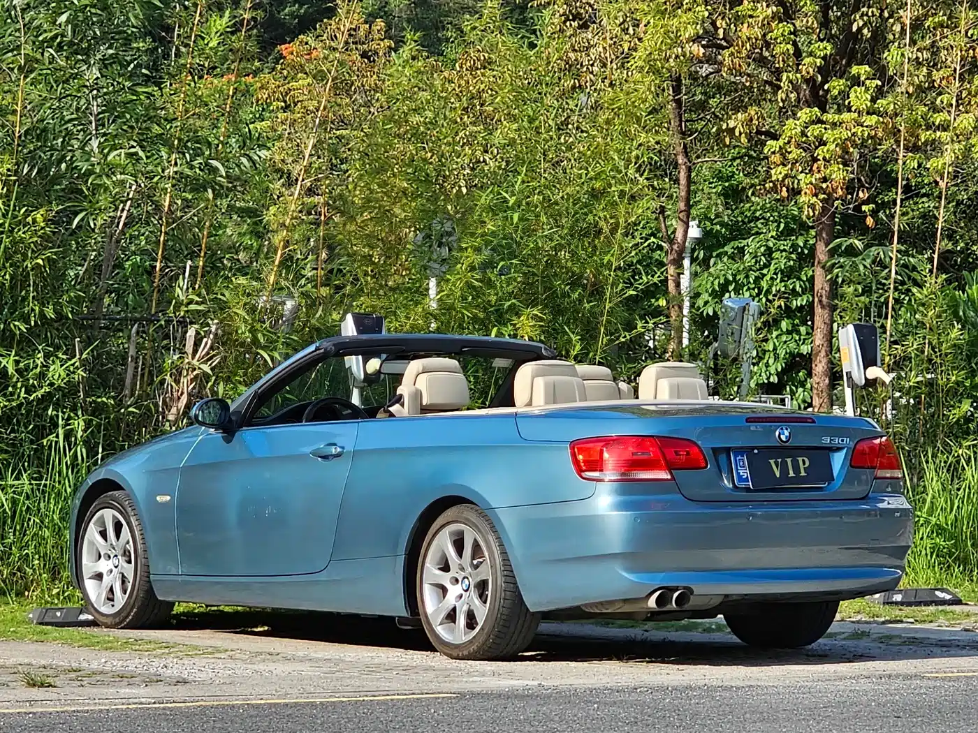 BMW 3 Series (Import) 2009 Model 330i Convertible фото 7