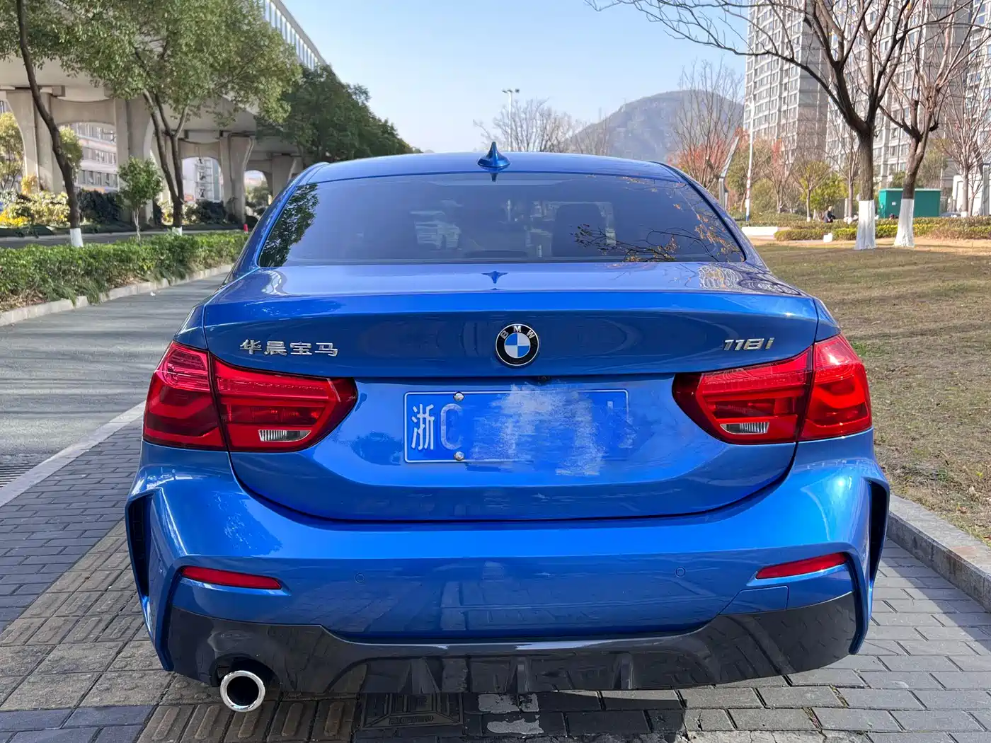 BMW 1 Series 2019 118i M Sport Package фото 15