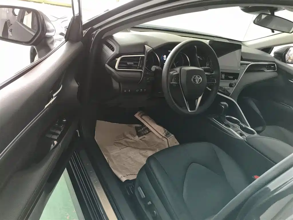 Toyota Camry 2021 2.0G Luxury Edition фото 16